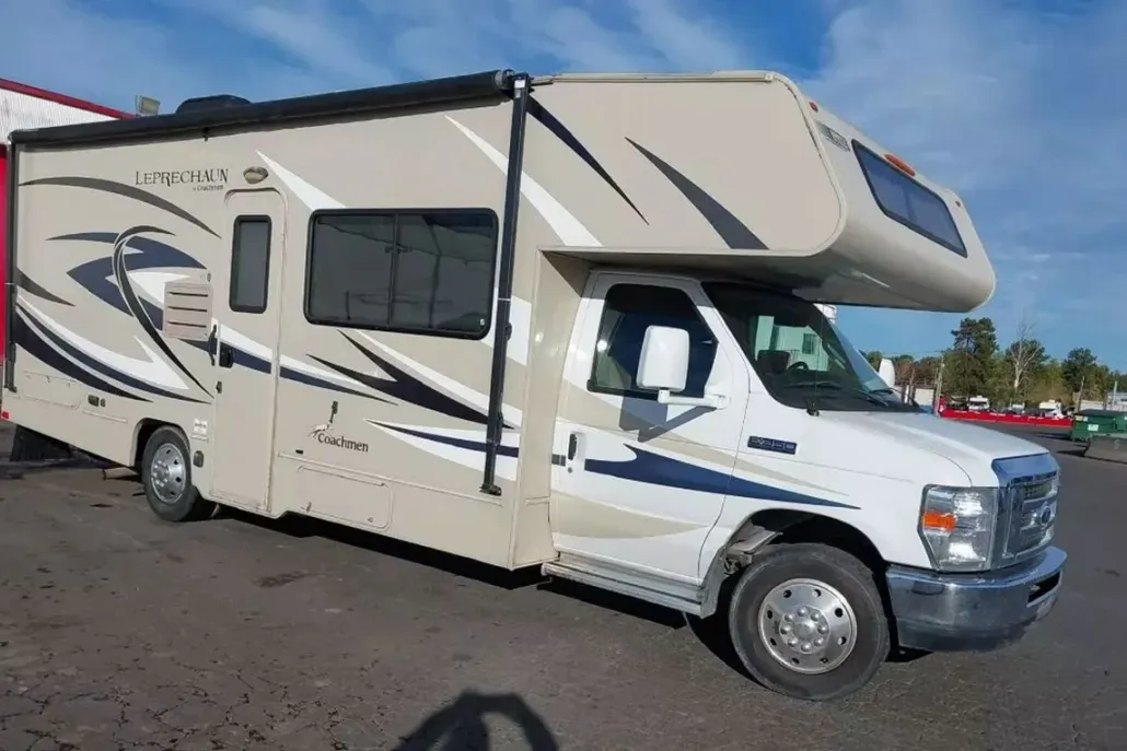 2015 Ford E-350 photo 1