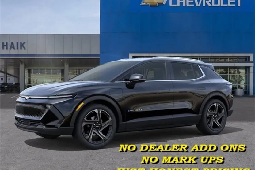 2026 Chevrolet Equinox LT photo 1