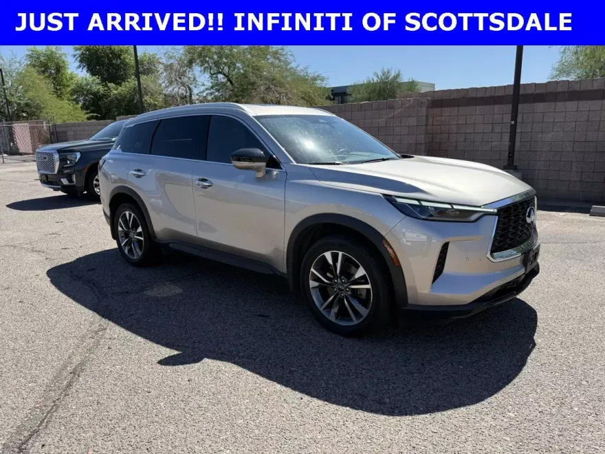 2023 Infiniti QX60 Luxe photo 1