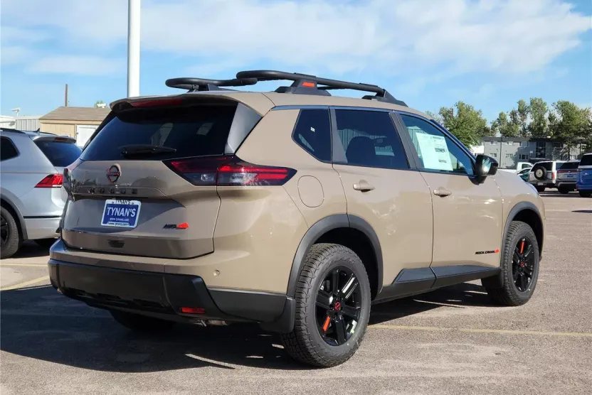 2026 Nissan Rogue SV photo 1