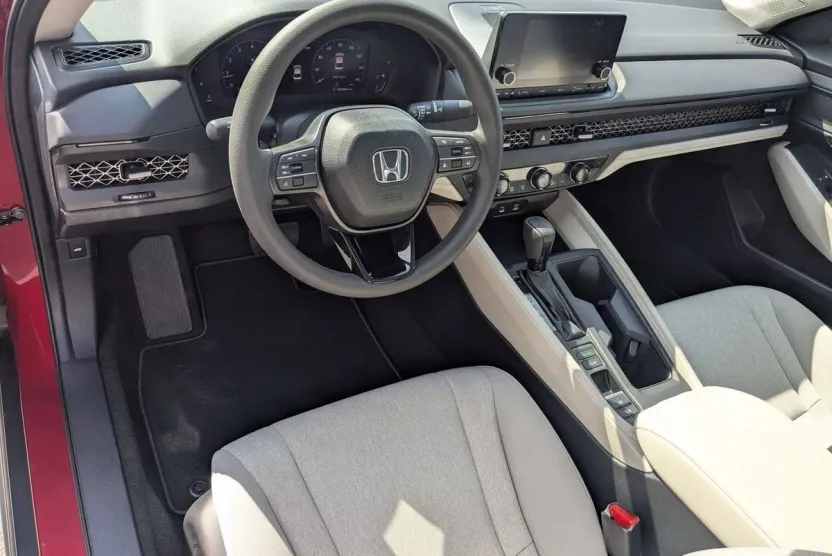 2025 Honda Accord SE photo 1