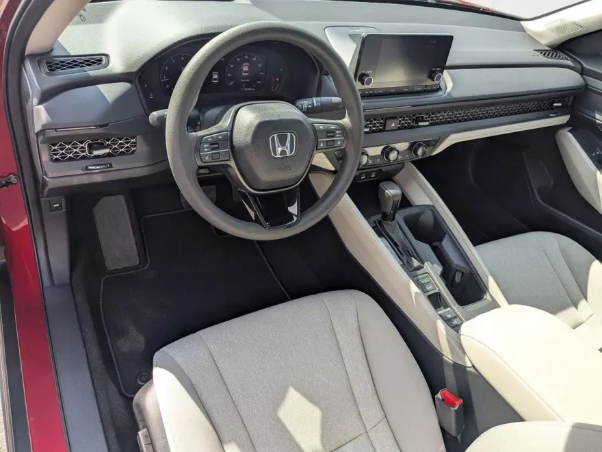 2025 Honda Accord SE photo 1