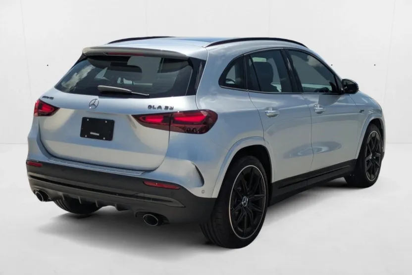 2026 Mercedes Benz GLA AMG 35 4MATIC photo 1