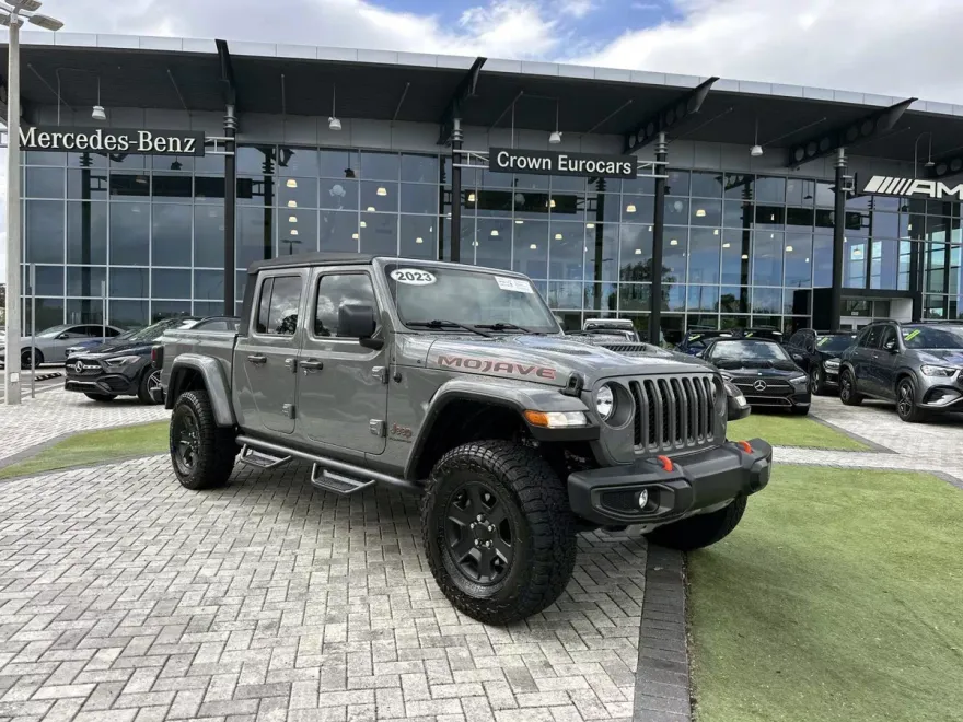 2023 Jeep Gladiator Mojave photo 1