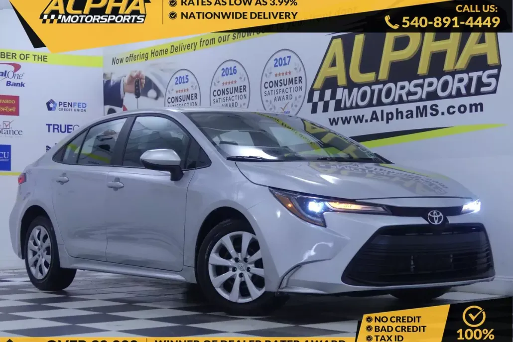 2024 Toyota Corolla LE photo 1