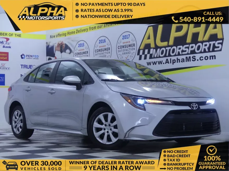2024 Toyota Corolla LE photo 1