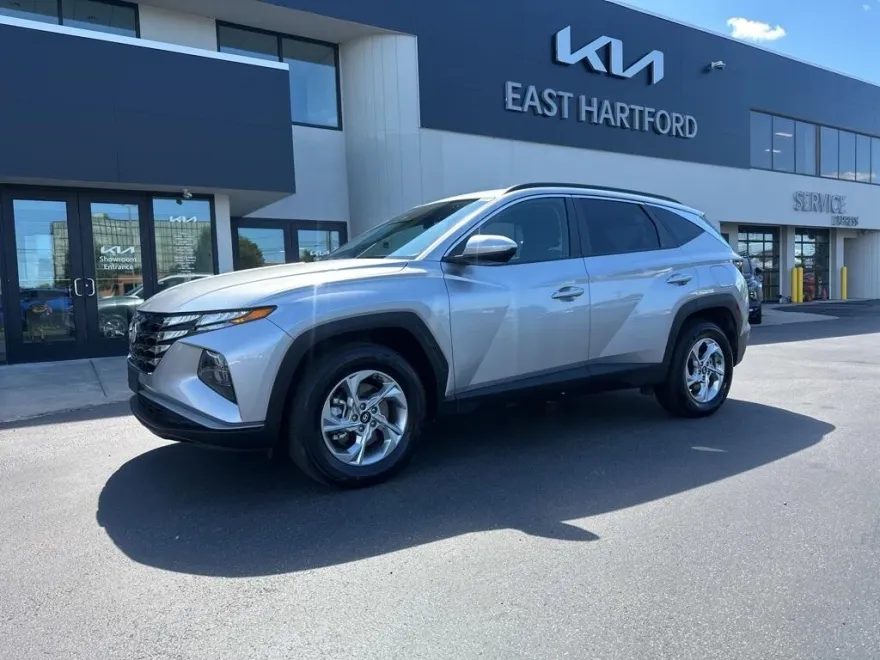 2024 Hyundai Tucson SEL photo 1