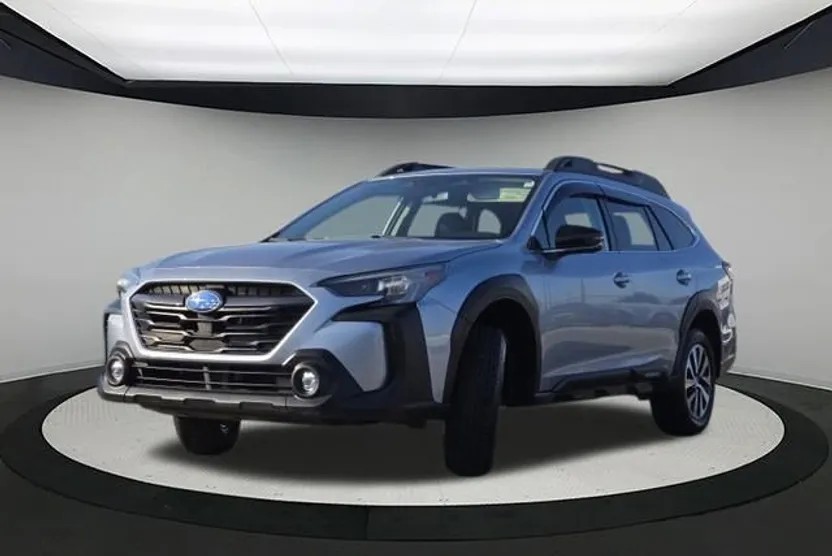 2023 Subaru Outback Premium photo 1