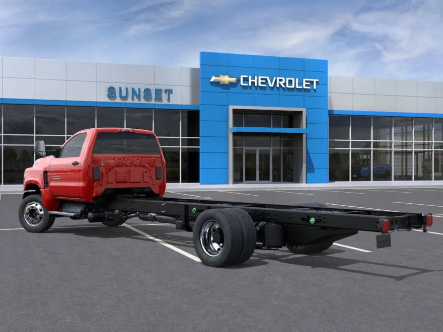 2025 Chevrolet Silverado 6500HD Work Truck photo 1
