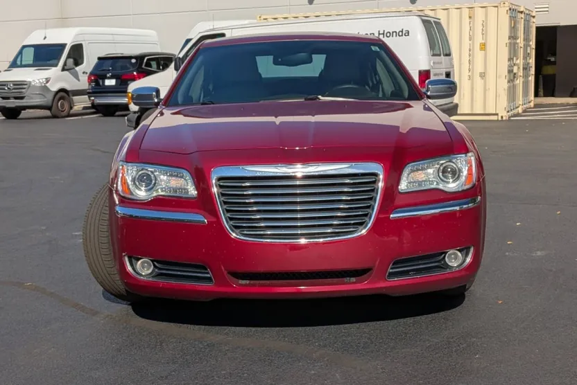 2013 Chrysler 300 C Base photo 1