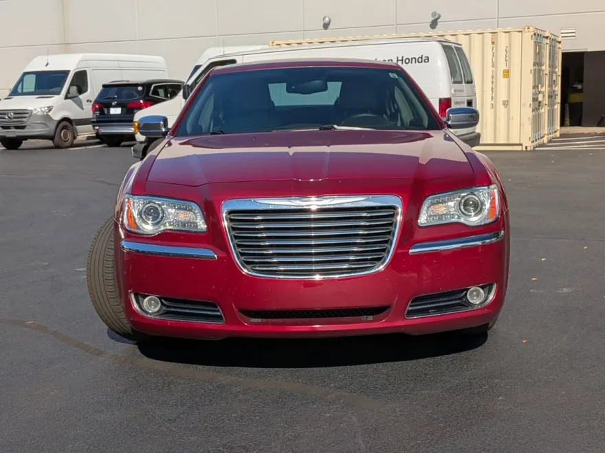 2013 Chrysler 300 C Base photo 1