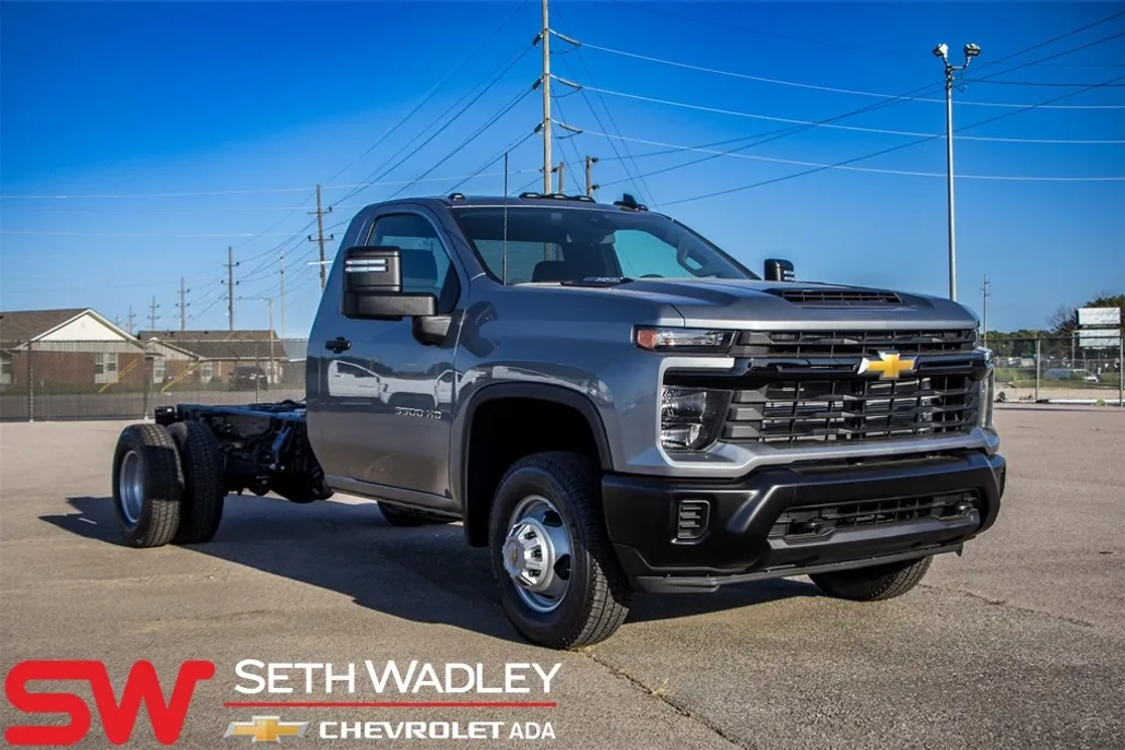 2025 Chevrolet Silverado 3500HD Work Truck photo 1