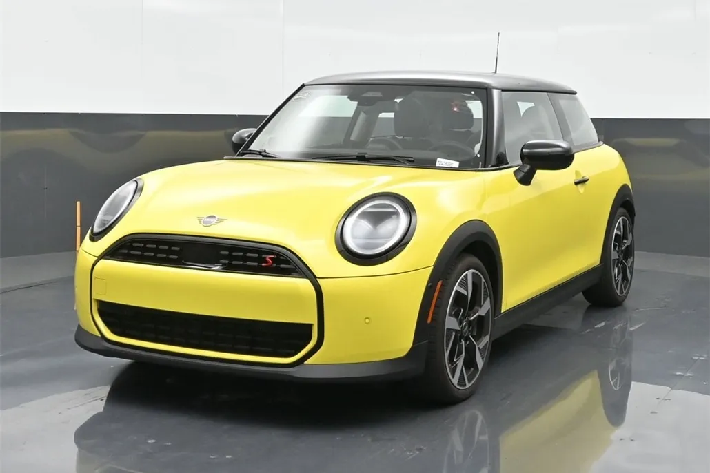 2025 Mini Cooper 2 Door S Hardtop photo 1