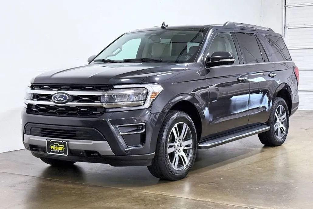 2023 Ford Expedition Limited photo 1