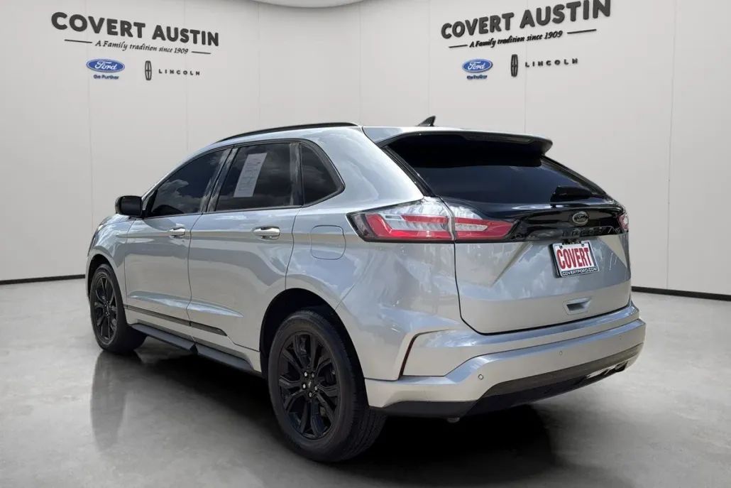 2024 Ford Edge SE photo 1
