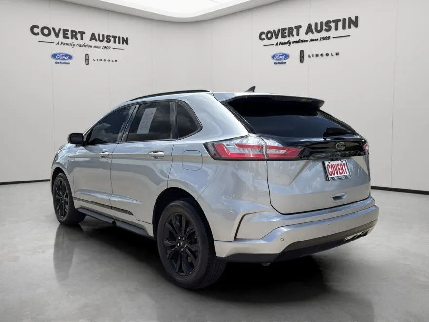 2024 Ford Edge SE photo 1