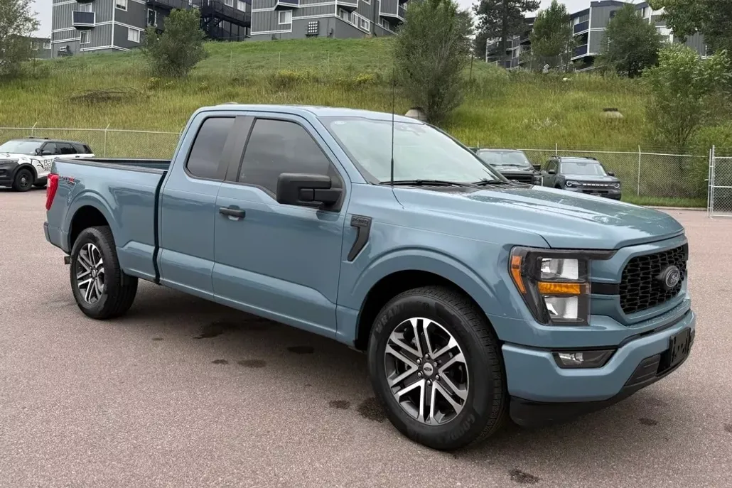 2023 Ford F-150 XL photo 1