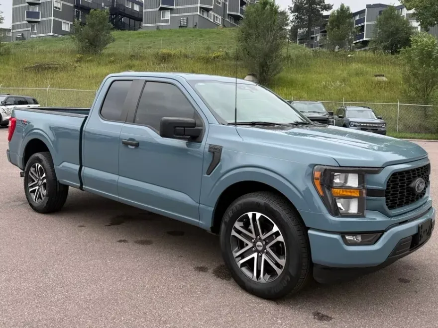 2023 Ford F-150 XL photo 1
