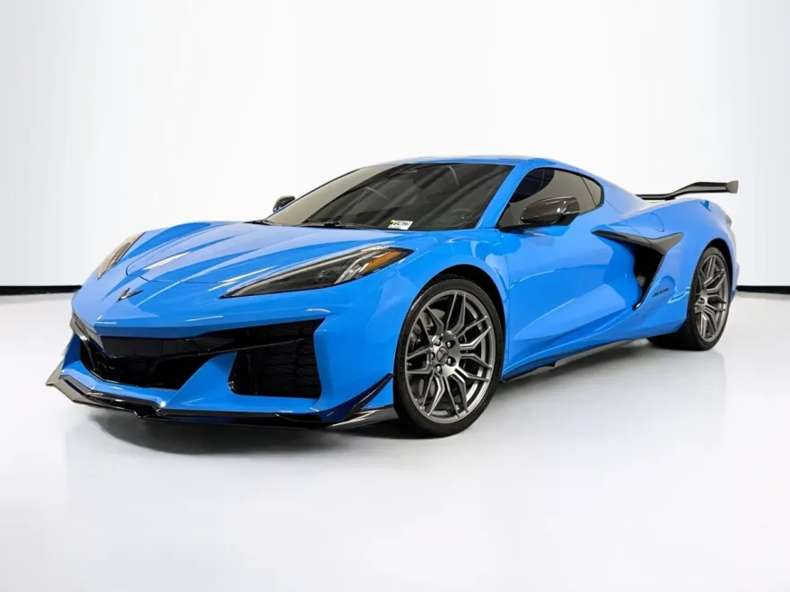 2025 Chevrolet Corvette Z06 3LZ photo 1