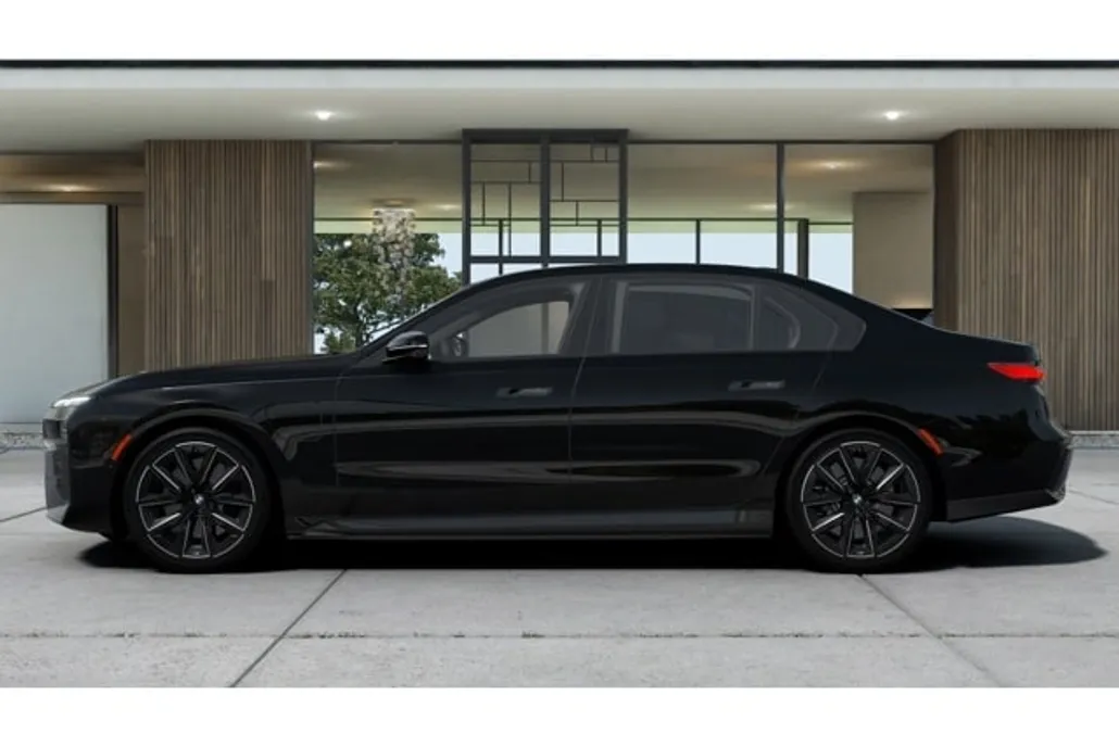 2026 Bmw 750e photo 1