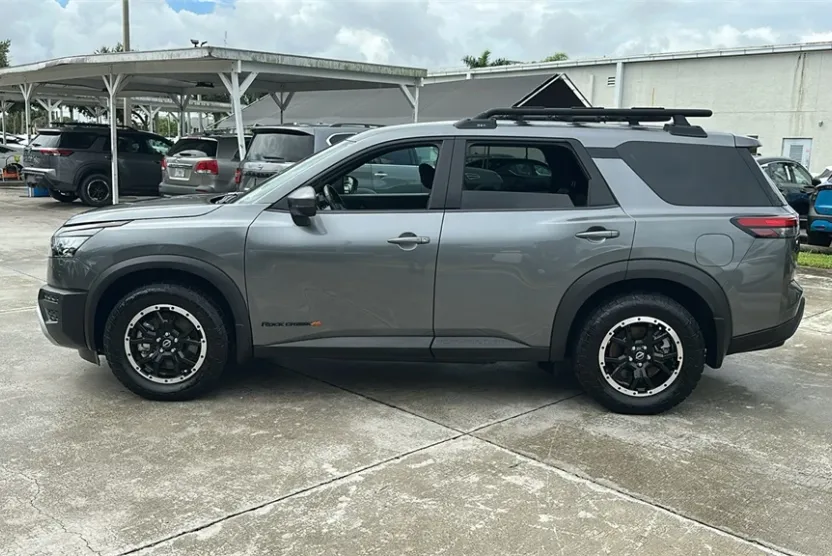 2024 Nissan Pathfinder Rock Creek photo 1