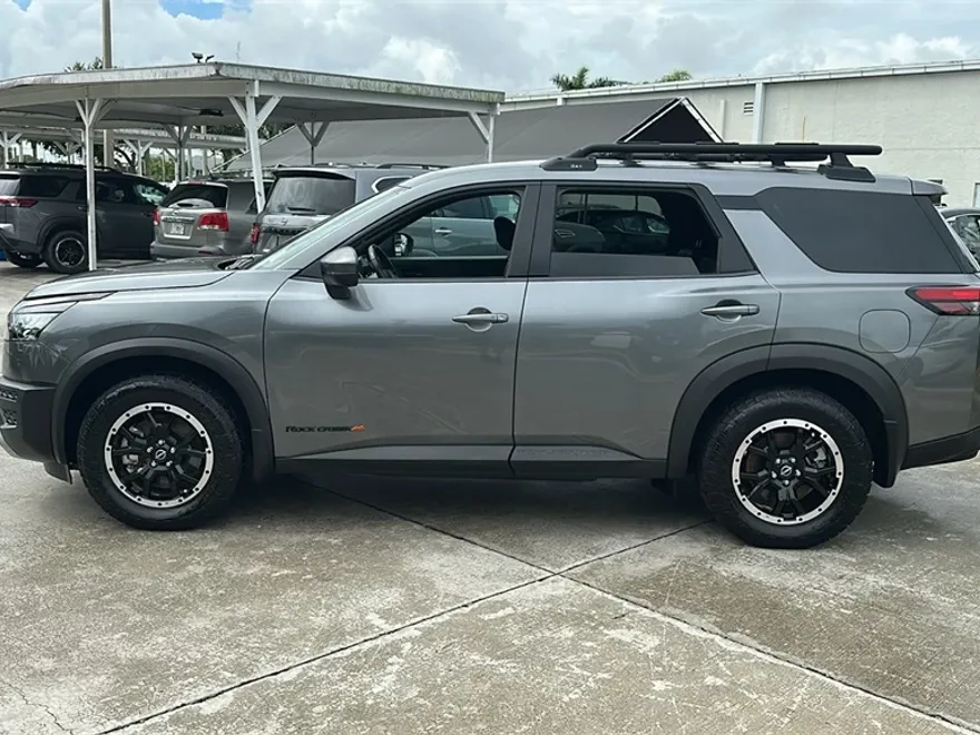 2024 Nissan Pathfinder Rock Creek photo 1