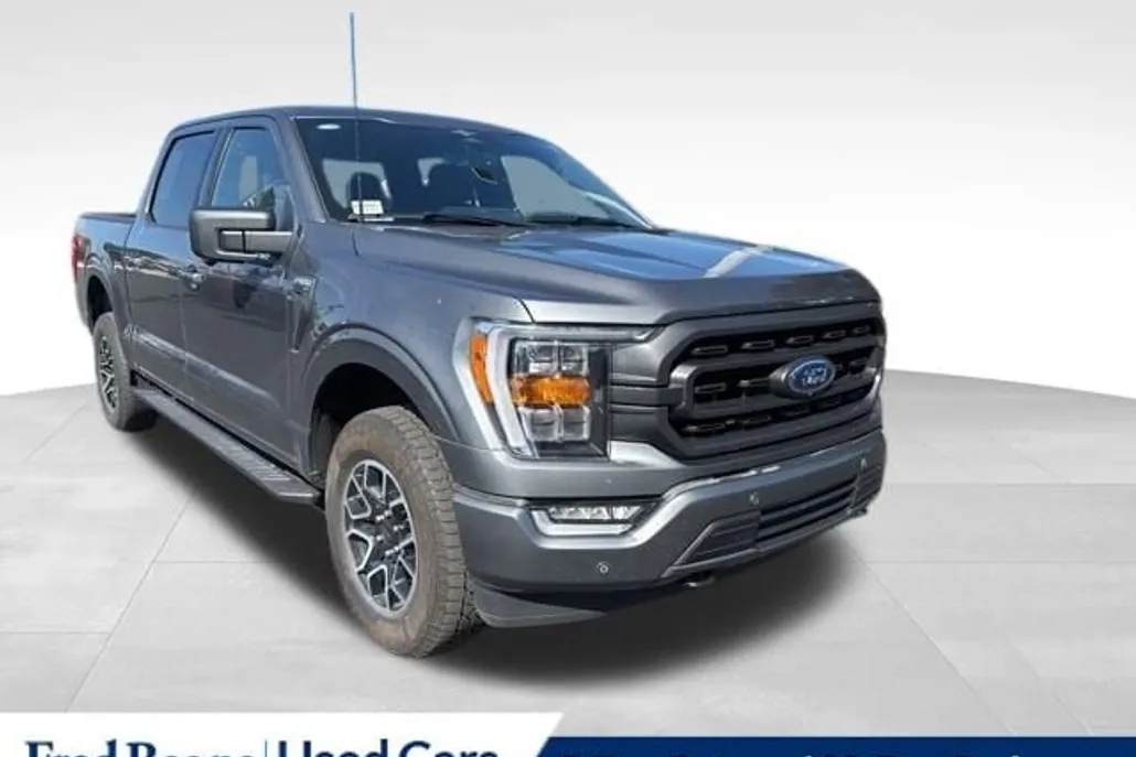2023 Ford F-150 XLT photo 1