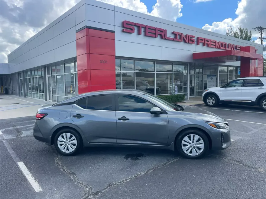 2024 Nissan Sentra S photo 1