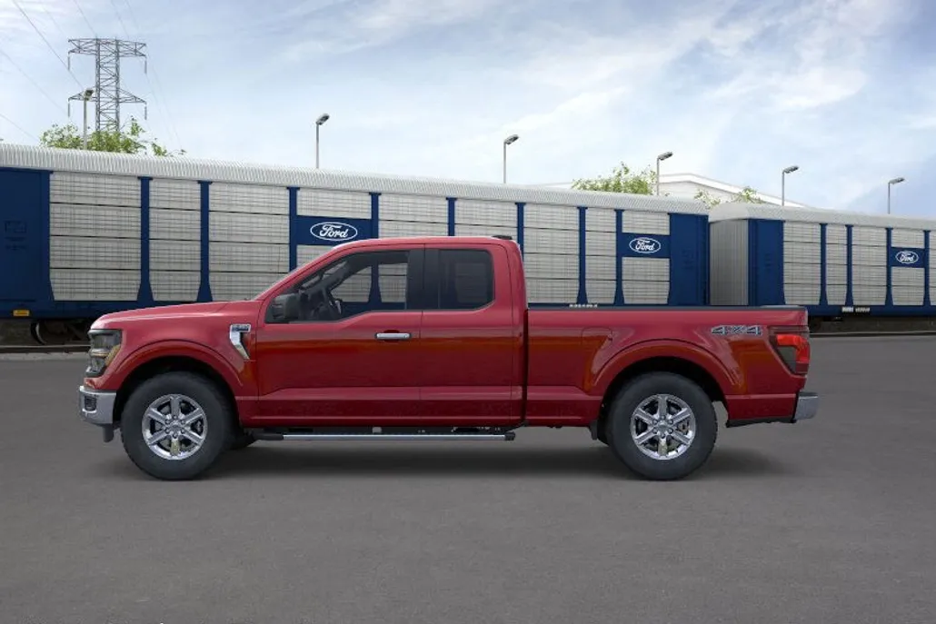 2025 Ford F-150 XLT photo 1