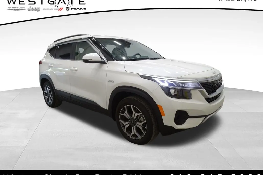 2023 Kia Seltos EX photo 1