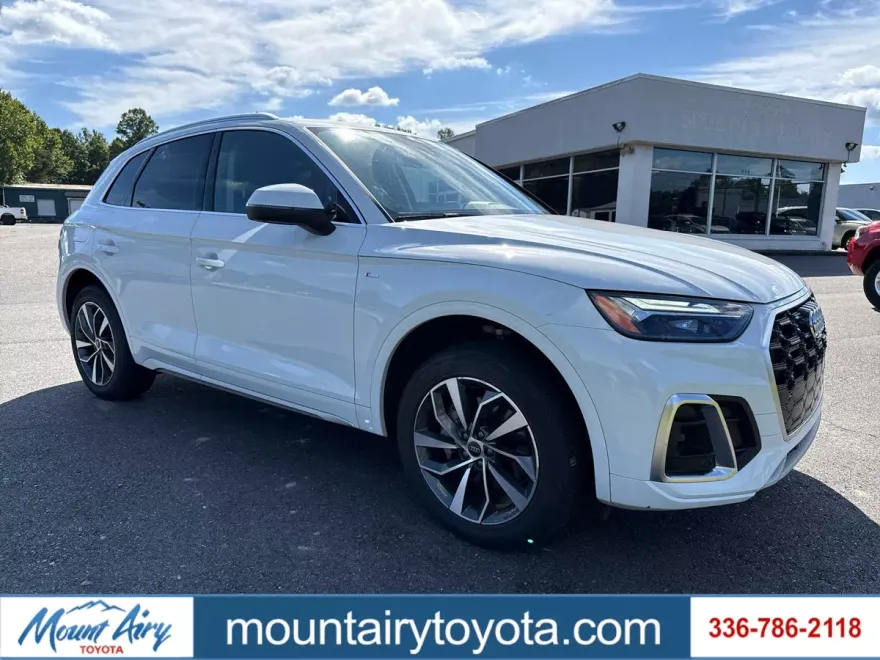2024 Audi Q5 S line Premium Plus photo 1