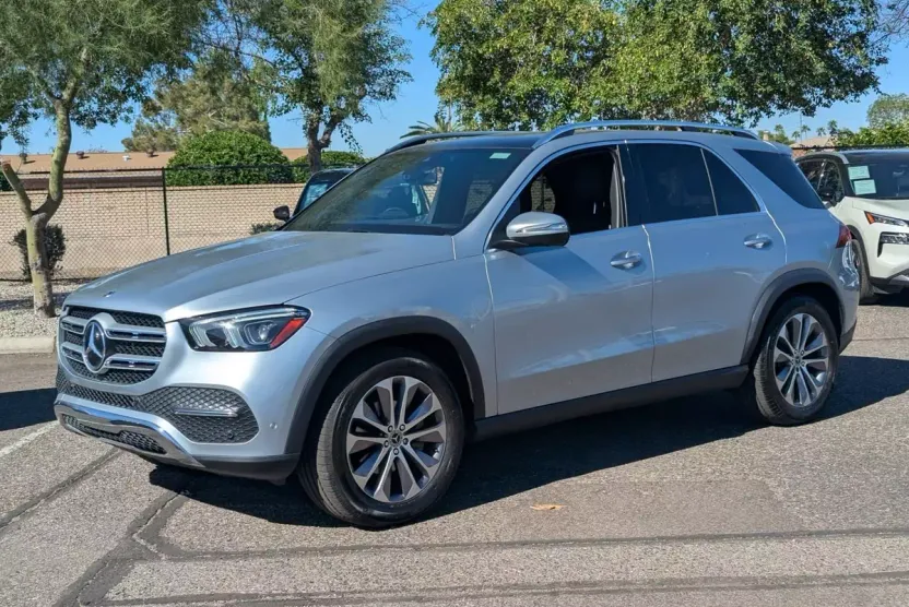 2023 Mercedes Benz GLE 350 4MATIC photo 1