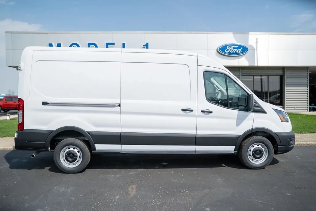 2025 Ford Transit photo 1