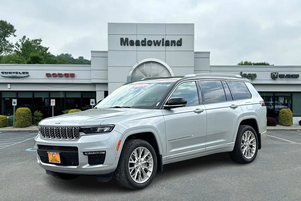 2021 Jeep Grand Cherokee L Summit photo 1