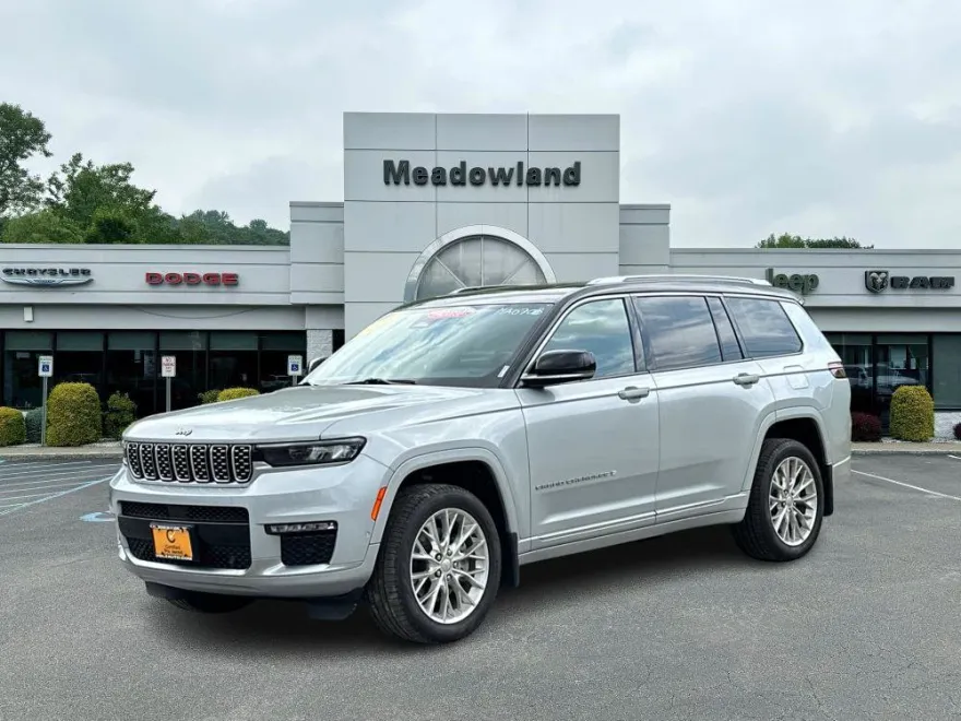 2021 Jeep Grand Cherokee L Summit photo 1