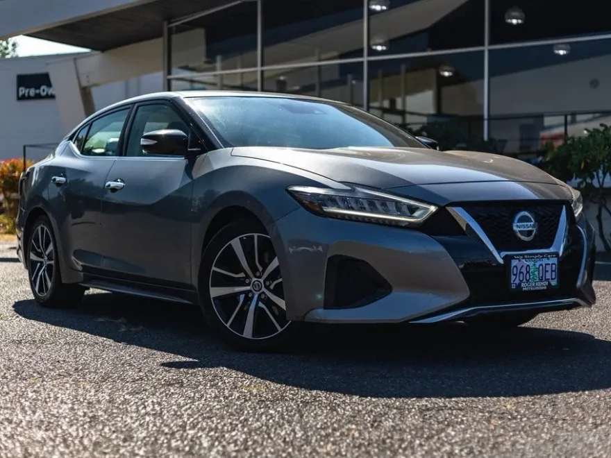 2021 Nissan Maxima SV photo 1