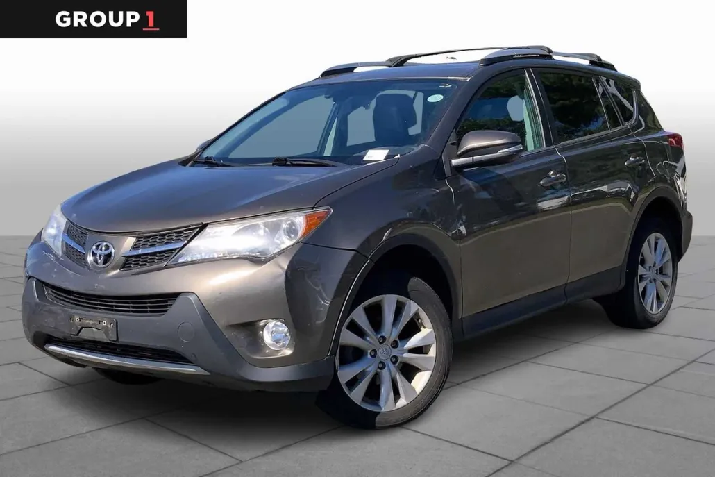 2015 Toyota RAV4 Limited photo 1
