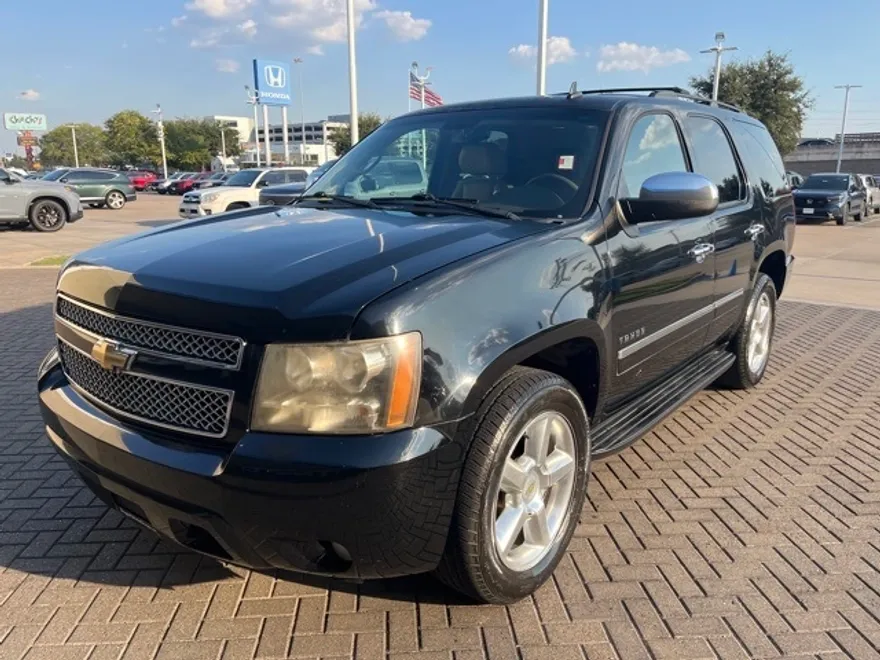 2011 Chevrolet Tahoe LTZ photo 1