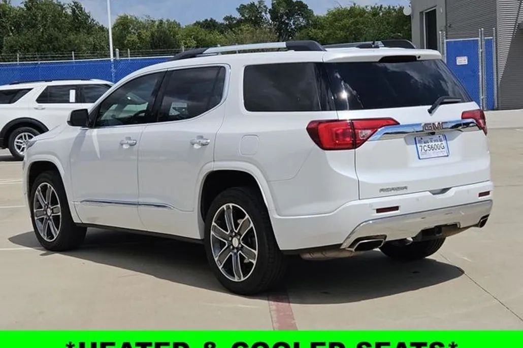 2019 Gmc Acadia Denali photo 1