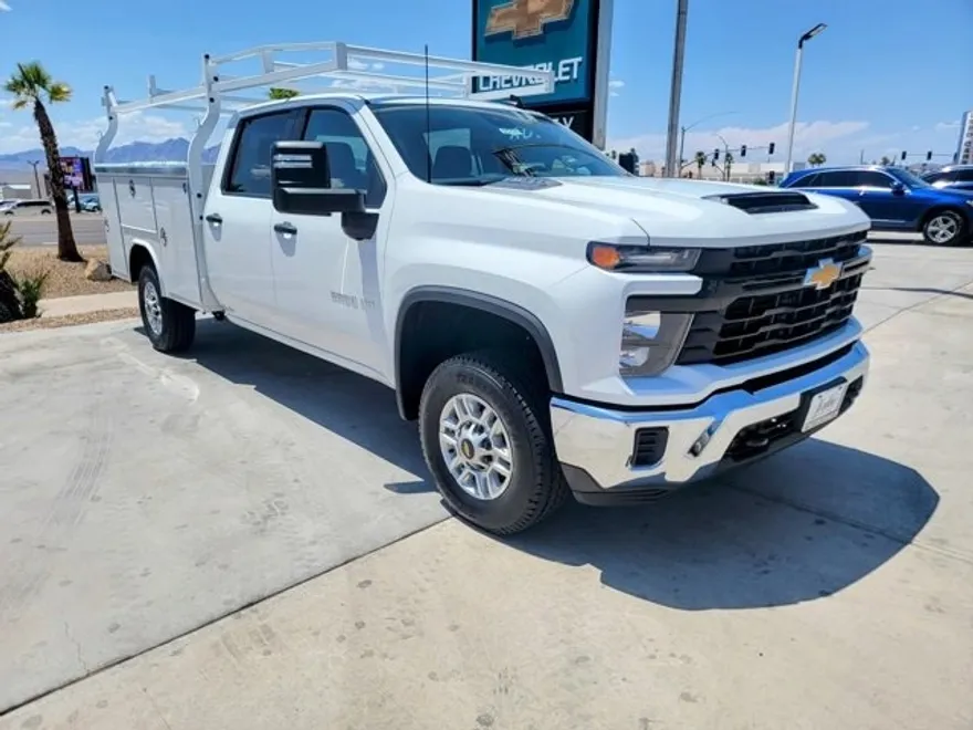 2025 Chevrolet Silverado 2500HD photo 1