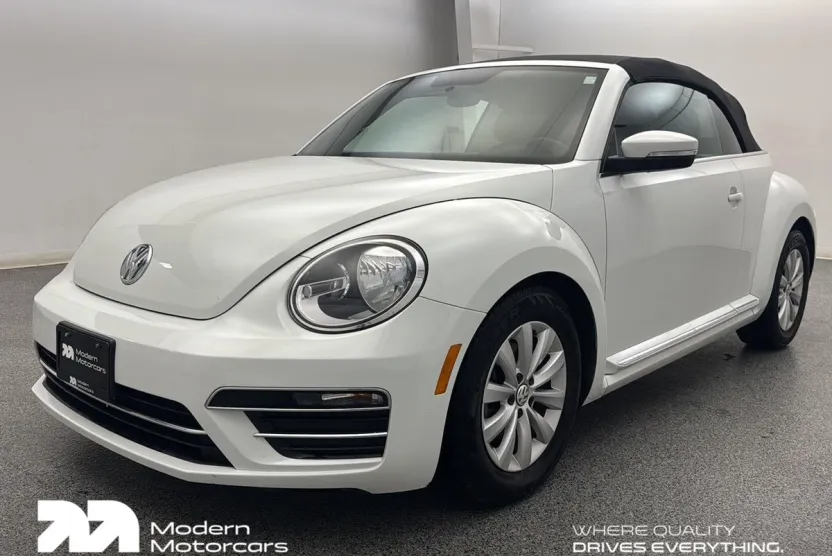 2018 Volkswagen Beetle Convertible S photo 1
