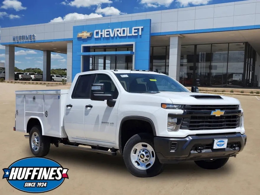 2024 Chevrolet Silverado 2500HD photo 1