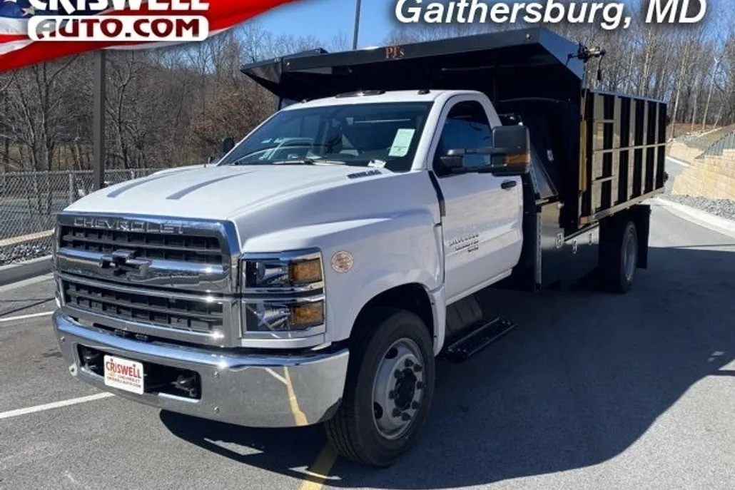 2024 Chevrolet Silverado 5500HD Work Truck photo 1