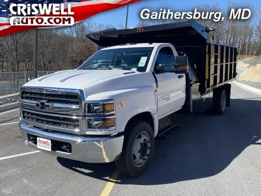 2024 Chevrolet Silverado 5500HD Work Truck photo 1