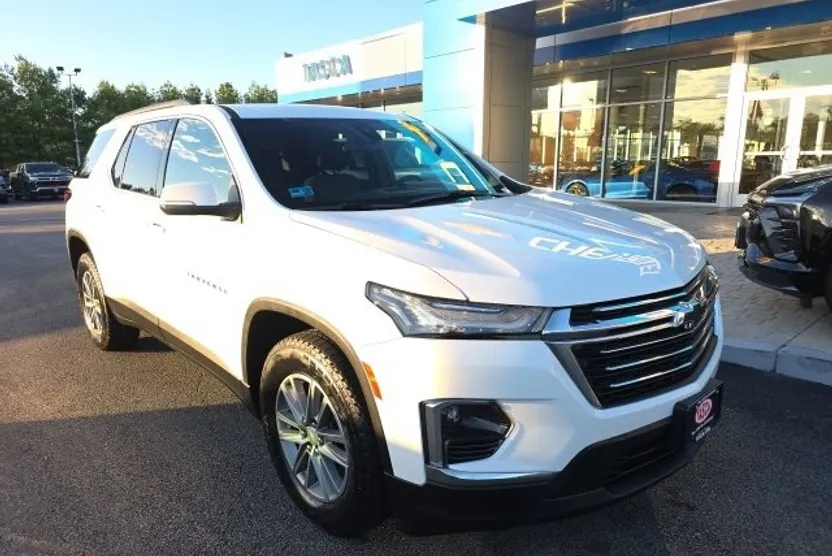 2023 Chevrolet Traverse Cloth photo 1