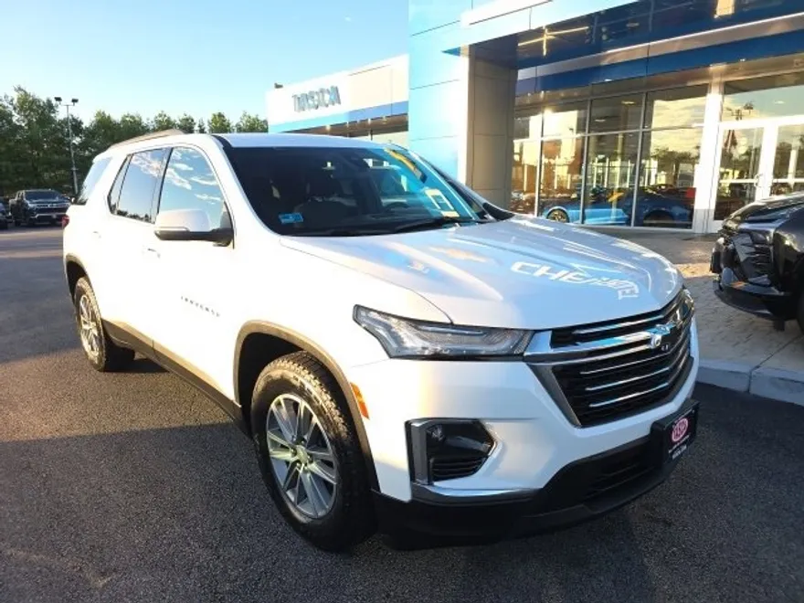 2023 Chevrolet Traverse Cloth photo 1