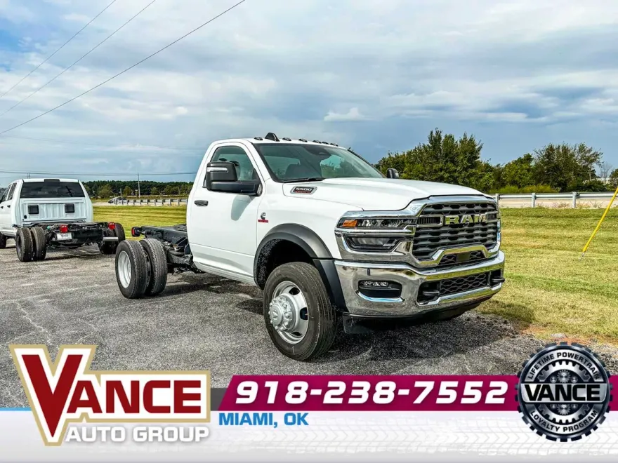 2025 Ram 5500 Tradesman photo 1