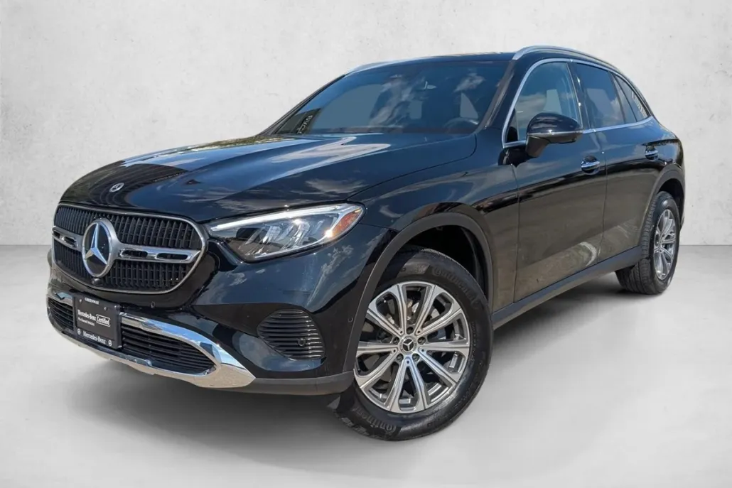 2024 Mercedes Benz GLC 300 4MATIC photo 1
