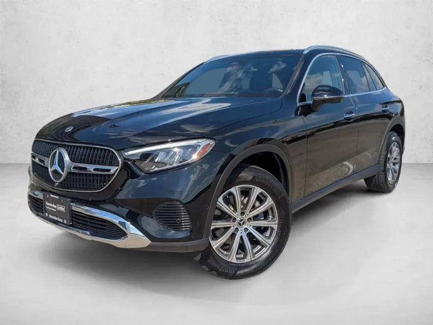 2024 Mercedes Benz GLC 300 4MATIC photo 1