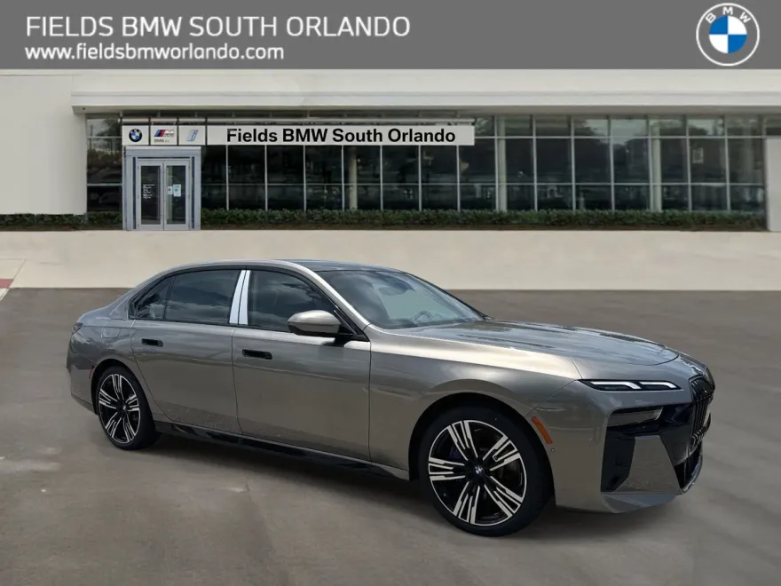 2025 Bmw 740i photo 1